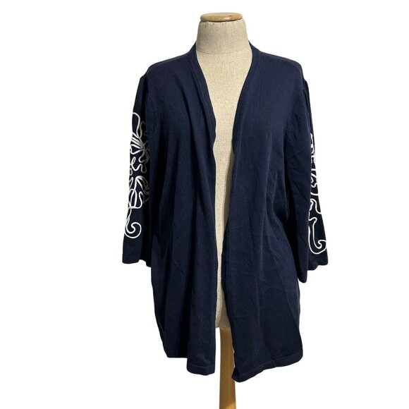 Chicos Womens Sz XXL Navy Open Front Cardigan/ Embroidered Floral Sleeves - Picture 11 of 11